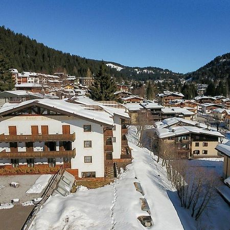 Hotel Perla Madonna Exterior foto