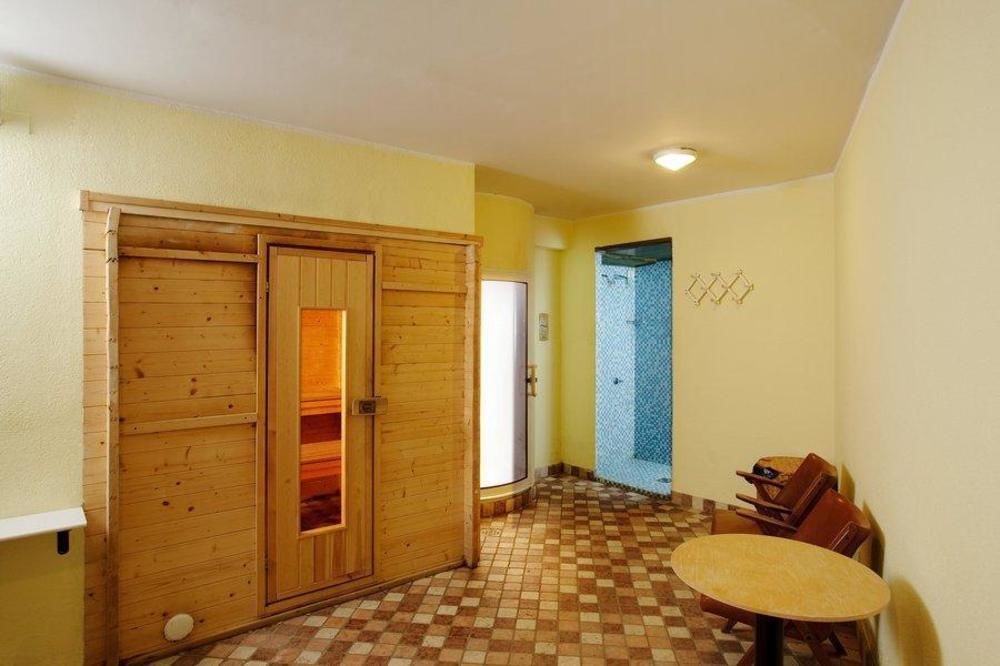 Hotel Perla Madonna Exterior foto